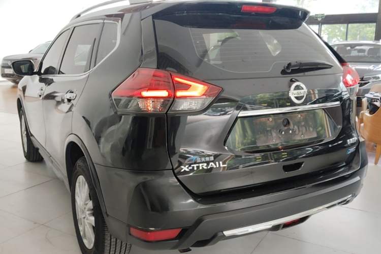Used Nissan X-Trail 2017 2.0L CVT Comfort Edition 2WD Rear Left 45 Deg