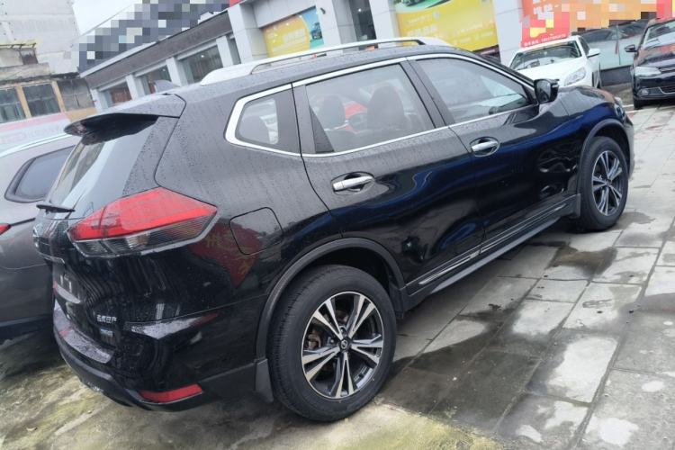 Used Nissan X-Trail 2017 2.5L CVT Leading Edition 4WD Rear Right 45 Deg