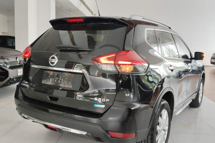 Used Nissan X-Trail 2017 2.0L CVT Comfort Edition 2WD Rear Right 45 Deg