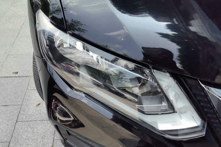 Used Nissan X-Trail 2017 2.0L CVT Comfort Edition 2WD Right Front Headlight