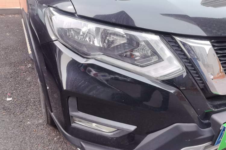 Used Nissan X-Trail 2017 2.0L CVT Comfort Edition 2WD Right Front Headlight