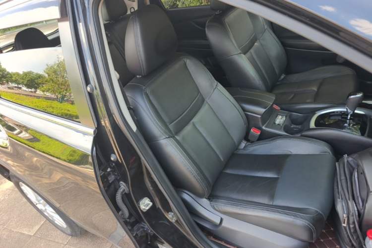 Used Nissan X-Trail 2017 2.0L CVT Comfort Edition 2WD Right Front Seat
