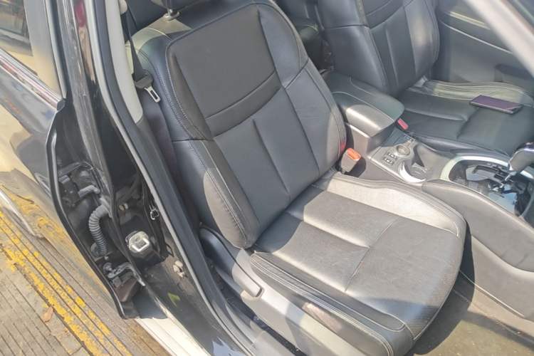 Used Nissan X-Trail 2017 2.0L CVT Smart Enjoyment Version 2WD Right Front Seat