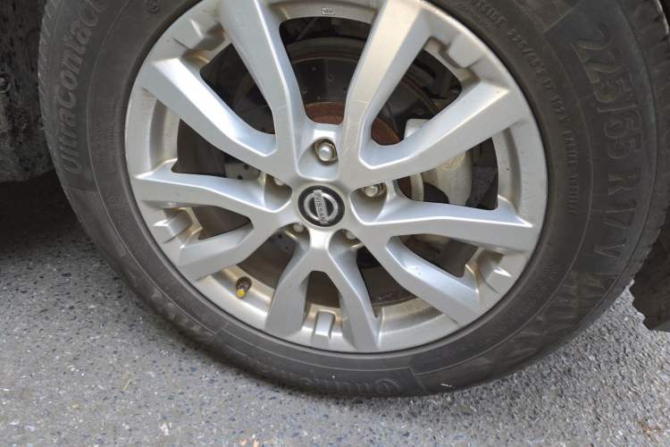 Used Nissan X-Trail 2017 2.0L CVT Comfort Edition 2WD Right Front Wheel Hub