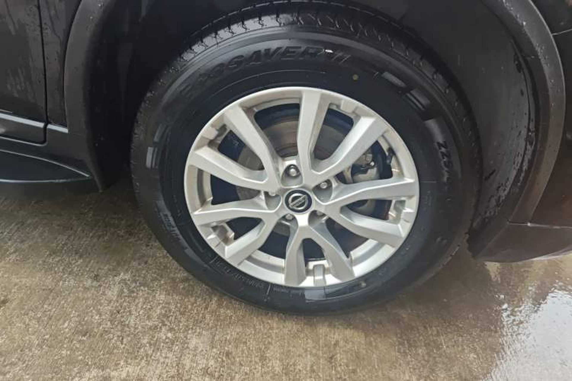 Used Nissan X-Trail 2017 2.0L CVT Comfort Edition 2WD Right Front Wheel Hub