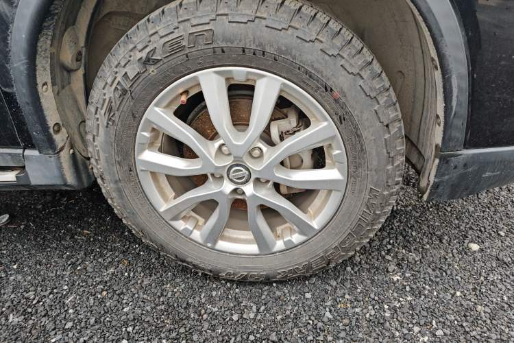Used Nissan X-Trail 2017 2.0L CVT Comfort Edition 2WD Right Front Wheel Hub