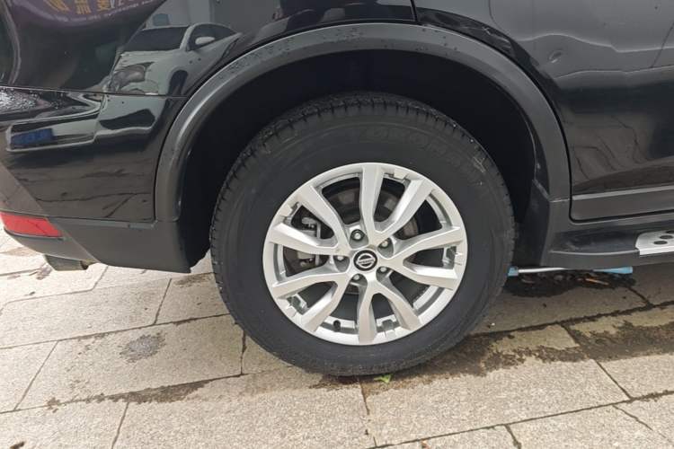 Used Nissan X-Trail 2017 2.0L CVT Comfort Edition 2WD Right Rear Wheel Hub