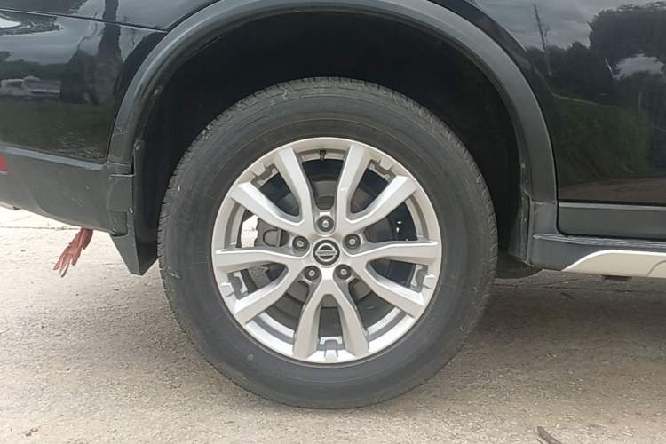 Used Nissan X-Trail 2017 2.0L CVT Comfort Edition 2WD Right Rear Wheel Hub