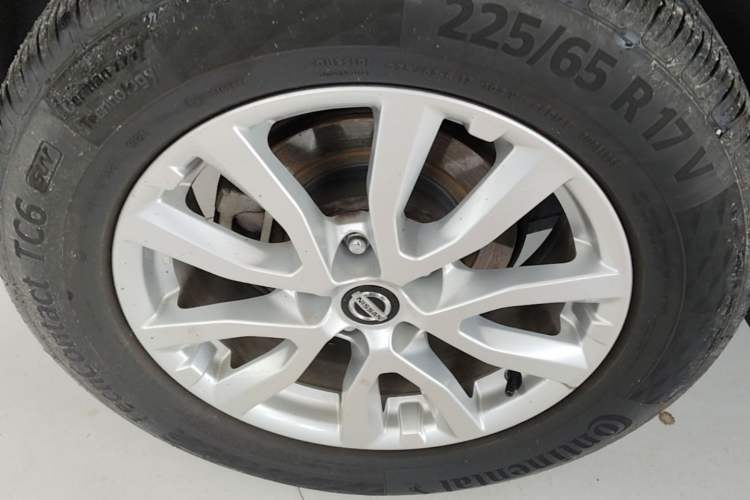 Used Nissan X-Trail 2017 2.0L CVT Comfort Edition 2WD Right Rear Wheel Hub