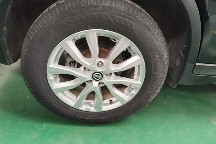 Used Nissan X-Trail 2017 2.0L CVT Comfort Edition 2WD Right Rear Wheel Hub