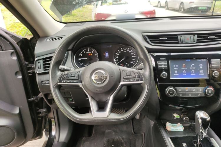 Used Nissan X-Trail 2017 2.0L CVT Comfort Edition 2WD Steering Wheel