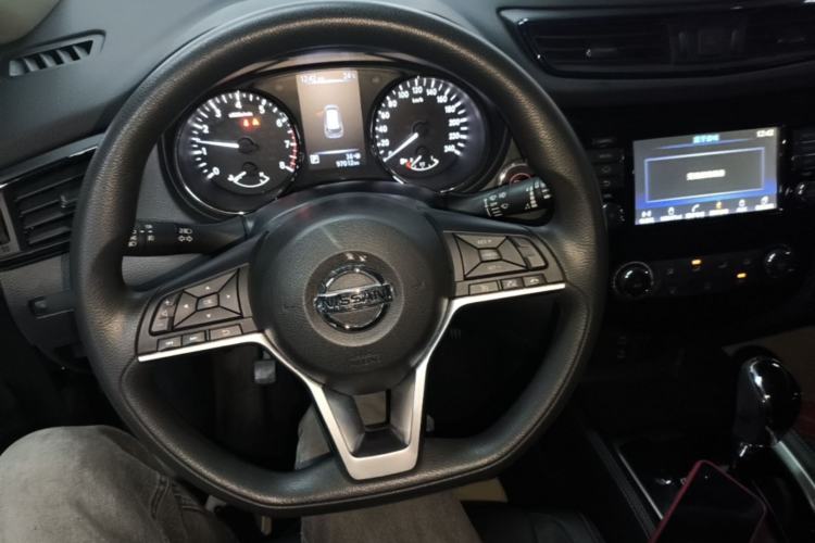 Used Nissan X-Trail 2017 2.0L CVT Comfort Edition 2WD Steering Wheel