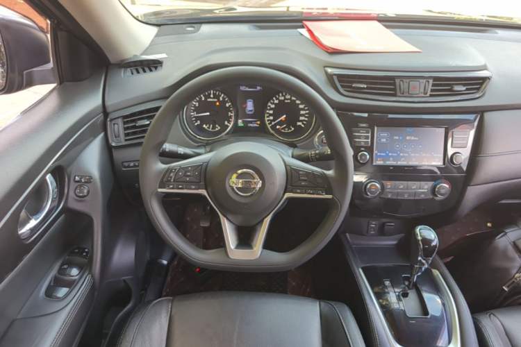 Used Nissan X-Trail 2017 2.0L CVT Comfort Edition 2WD Steering Wheel