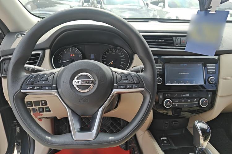 Used Nissan X-Trail 2017 2.5L CVT Leading Edition 4WD Steering Wheel