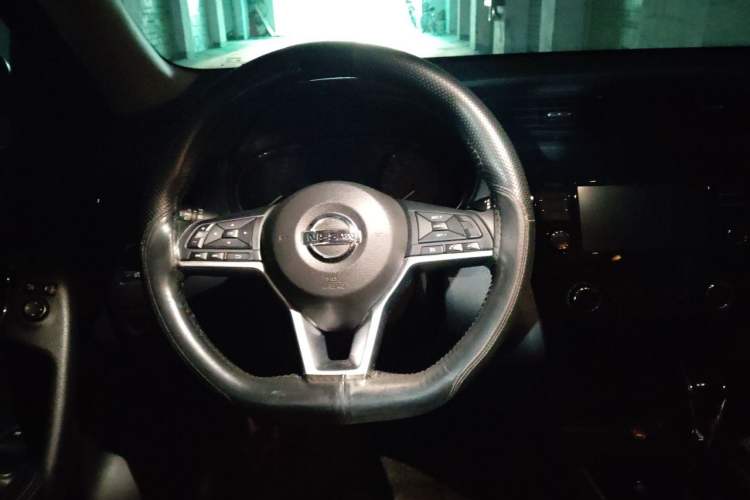 Used Nissan X-Trail 2017 2.0L CVT Comfort Edition 2WD Steering Wheel
