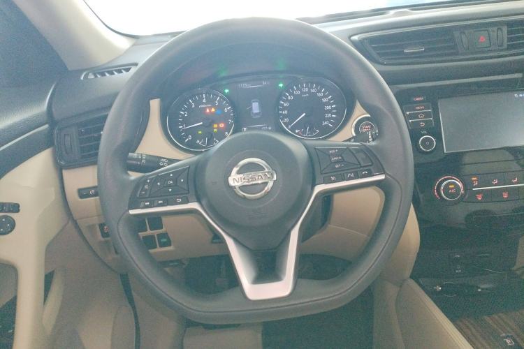 Used Nissan X-Trail 2017 2.0L CVT Comfort Edition 2WD Steering Wheel