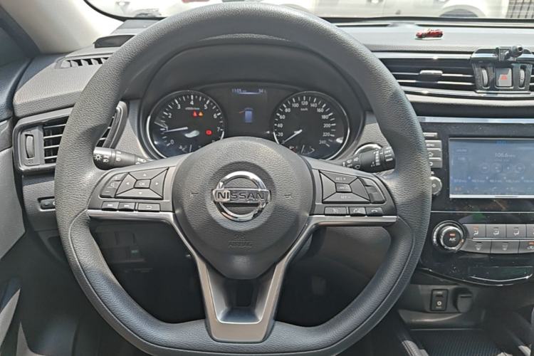 Used Nissan X-Trail 2017 2.0L CVT 7-Seater Comfort Edition 2WD Steering Wheel