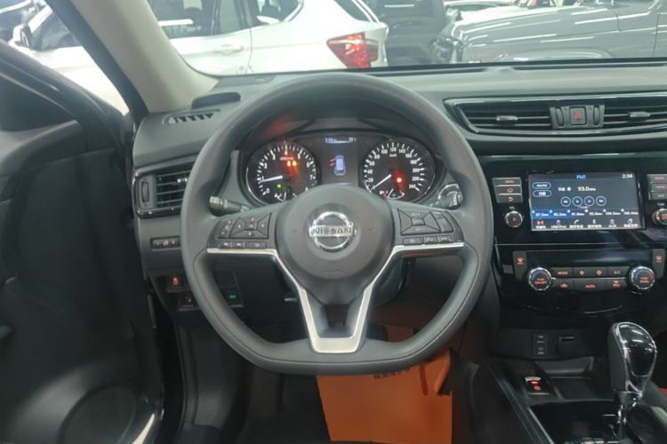 Used Nissan X-Trail 2017 2.5L CVT Leading Edition 4WD Steering Wheel
