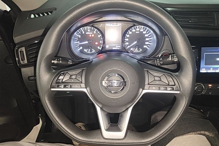 Used Nissan X-Trail 2017 2.0L CVT Comfort Edition 2WD Steering Wheel