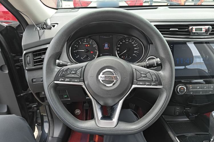 Used Nissan X-Trail 2017 2.0L CVT Comfort Edition 2WD Steering Wheel