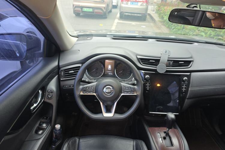 Used Nissan X-Trail 2017 2.0L CVT Comfort Edition 2WD Steering Wheel