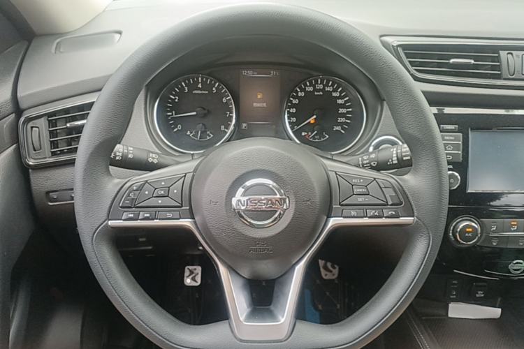Used Nissan X-Trail 2017 2.0L CVT Comfort Edition 2WD Steering Wheel