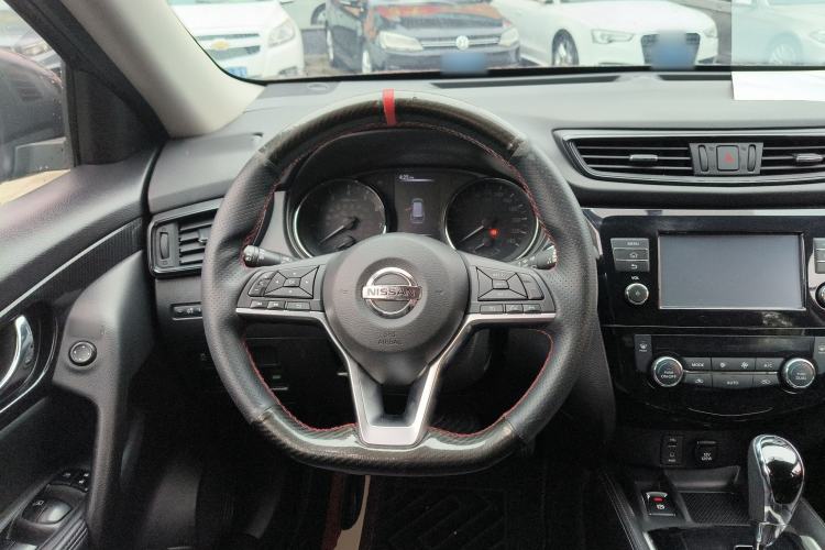 Used Nissan X-Trail 2017 2.5L CVT Leading Edition 4WD Steering Wheel