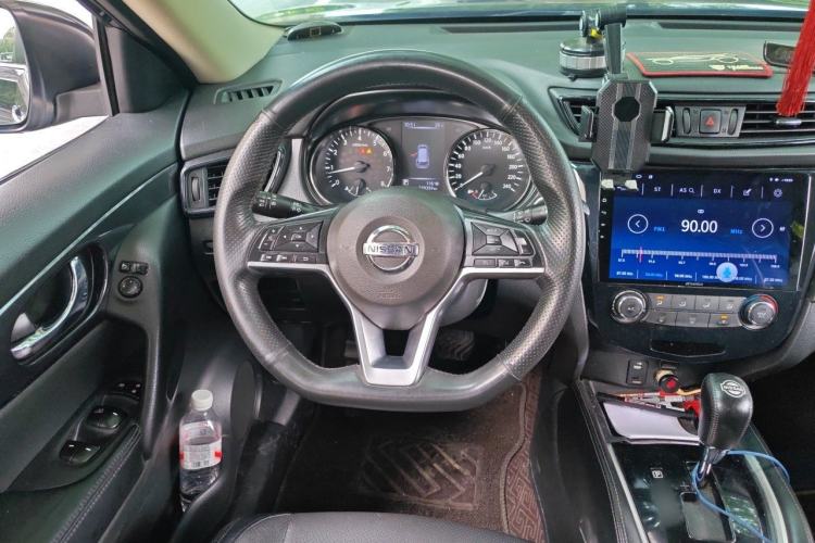 Used Nissan X-Trail 2017 2.0L CVT Comfort Edition 2WD Steering Wheel