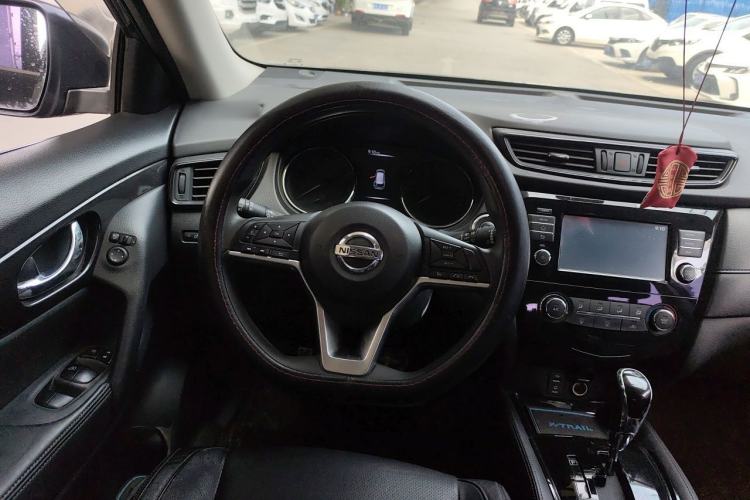 Used Nissan X-Trail 2017 2.0L CVT Comfort Edition 2WD Steering Wheel