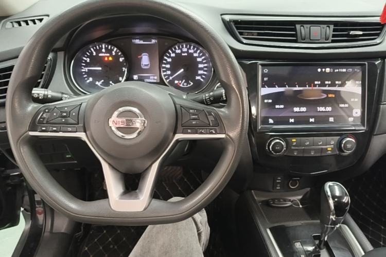 Used Nissan X-Trail 2017 2.0L CVT Comfort Edition 2WD Steering Wheel
