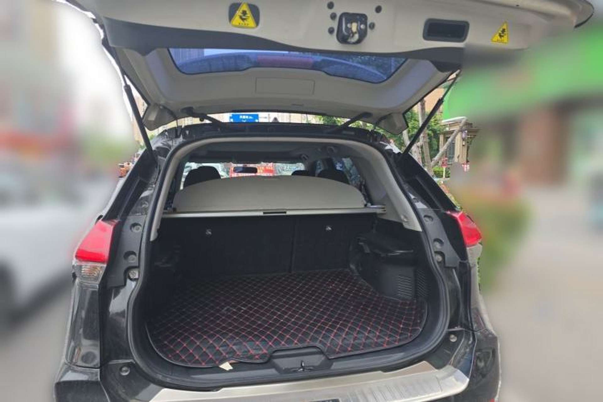 Used Nissan X-Trail 2017 2.0L CVT Comfort Edition 2WD Trunk