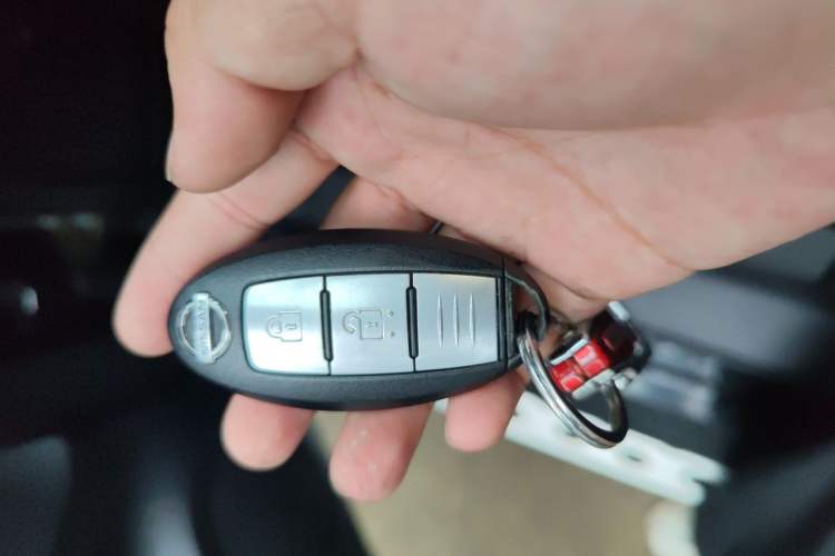 Used Nissan X-Trail 2017 2.0L CVT Comfort Edition 2WD Vehicle Key