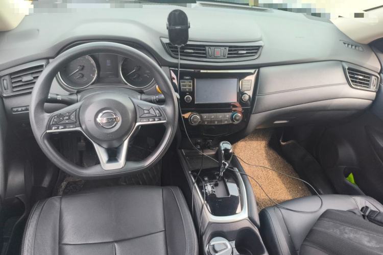 Used Nissan X-Trail 2017 2.0L CVT Comfort Edition 2WD Center Console