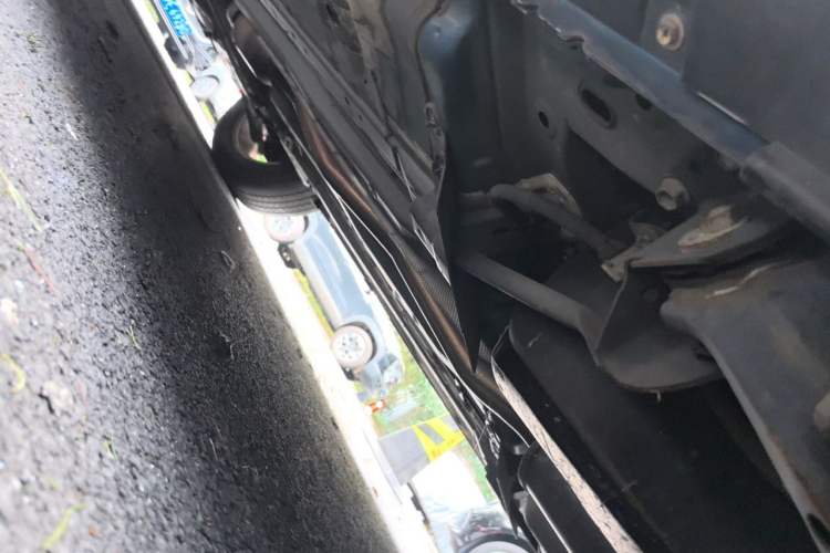Used Nissan X-Trail 2017 2.5L CVT 7-Seater Leading Edition 4WD Chassis Rear Left