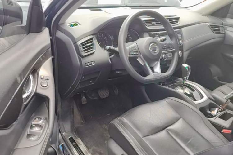 Used Nissan X-Trail 2017 2.0L CVT Comfort Edition 2WD Driver Seat