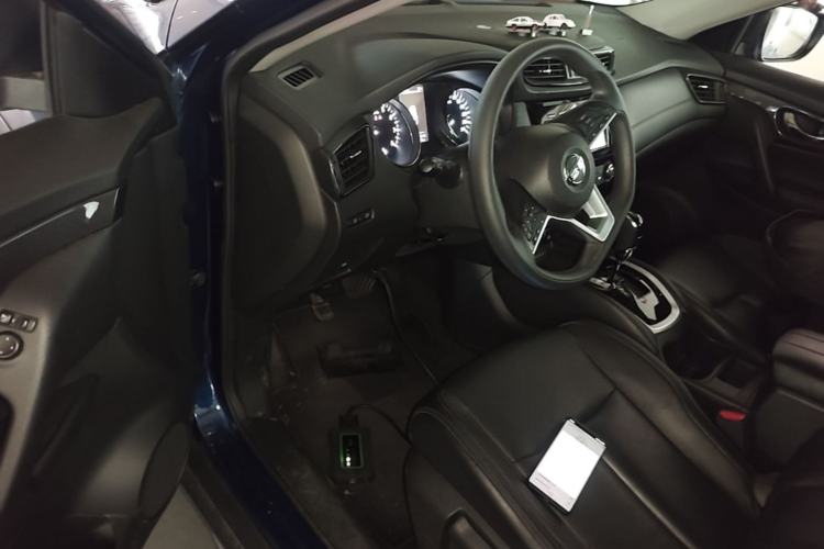 Used Nissan X-Trail 2017 2.0L CVT Comfort Edition 2WD Driver Seat