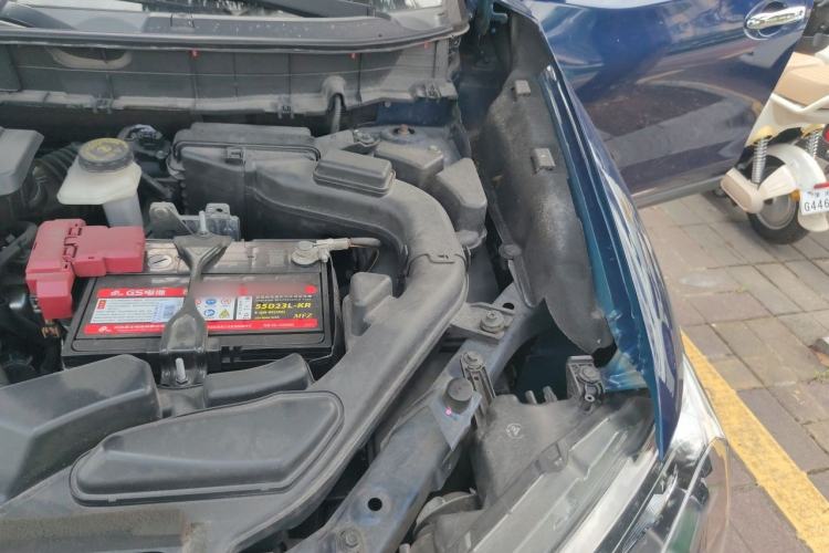 Used Nissan X-Trail 2017 2.0L CVT 7-Seater Comfort Edition 2WD Engine Bay Left