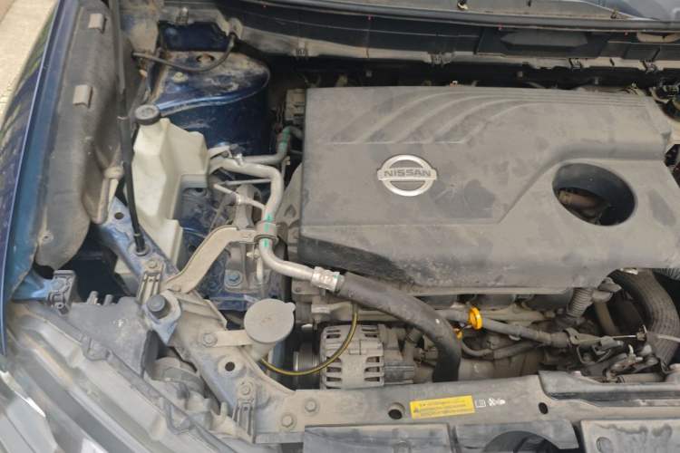 Used Nissan X-Trail 2017 2.0L CVT Comfort Edition 2WD Engine Bay Right