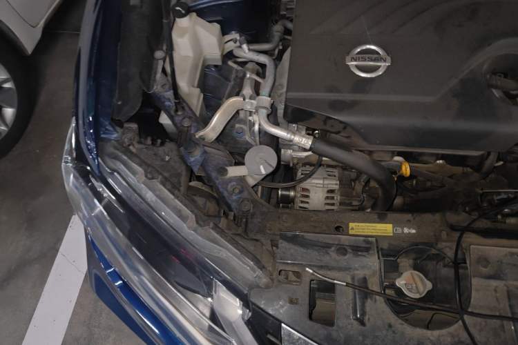 Used Nissan X-Trail 2017 2.0L CVT Comfort Edition 2WD Engine Bay Right