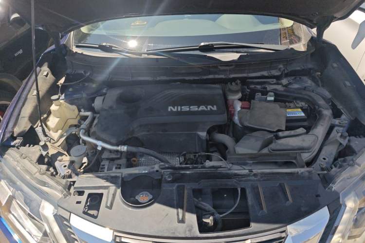 Used Nissan X-Trail 2017 2.5L CVT Leading Edition 4WD Engine Bay