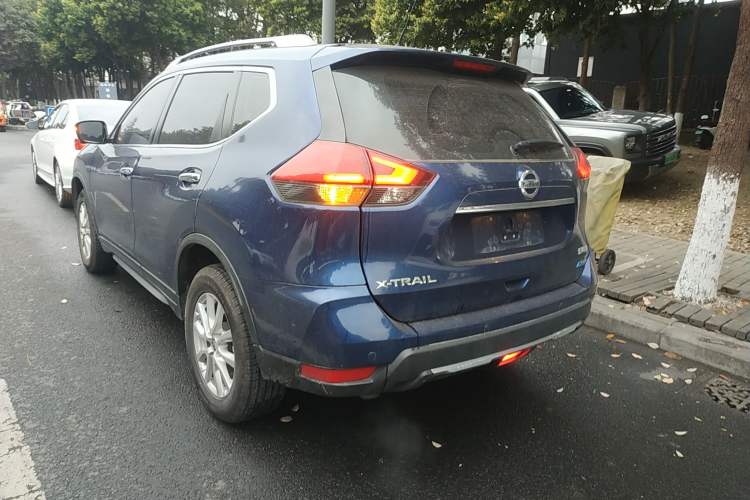 Used Nissan X-Trail 2017 2.0L CVT Comfort Edition 2WD Exterior 2
