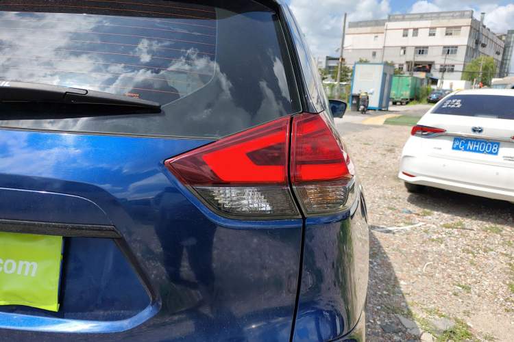 Used Nissan X-Trail 2017 2.0L CVT Comfort Edition 2WD Exterior 6