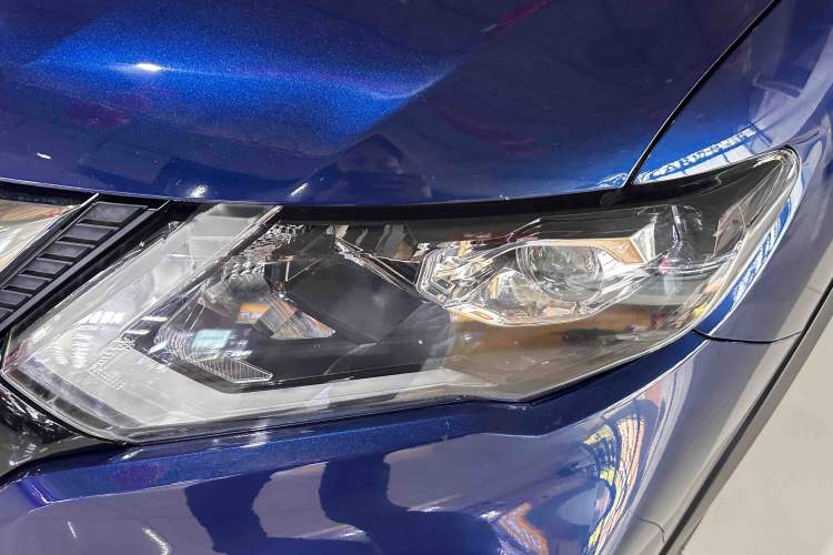 Used Nissan X-Trail 2017 2.5L CVT Leading Edition 4WD Exterior 6