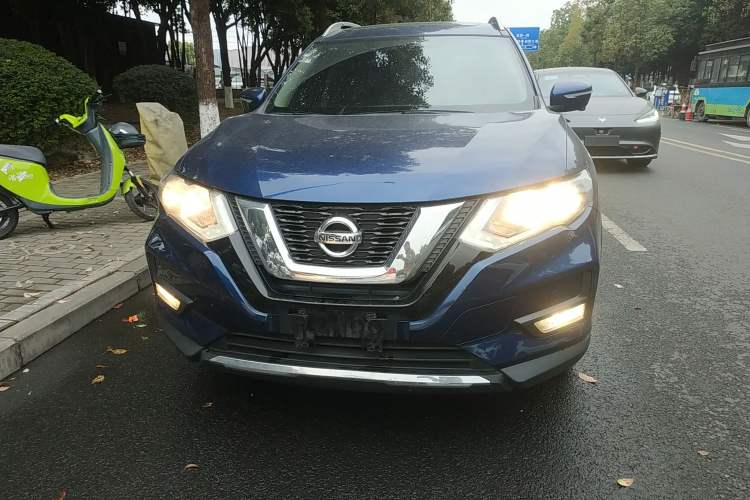 Used Nissan X-Trail 2017 2.0L CVT Comfort Edition 2WD Front
