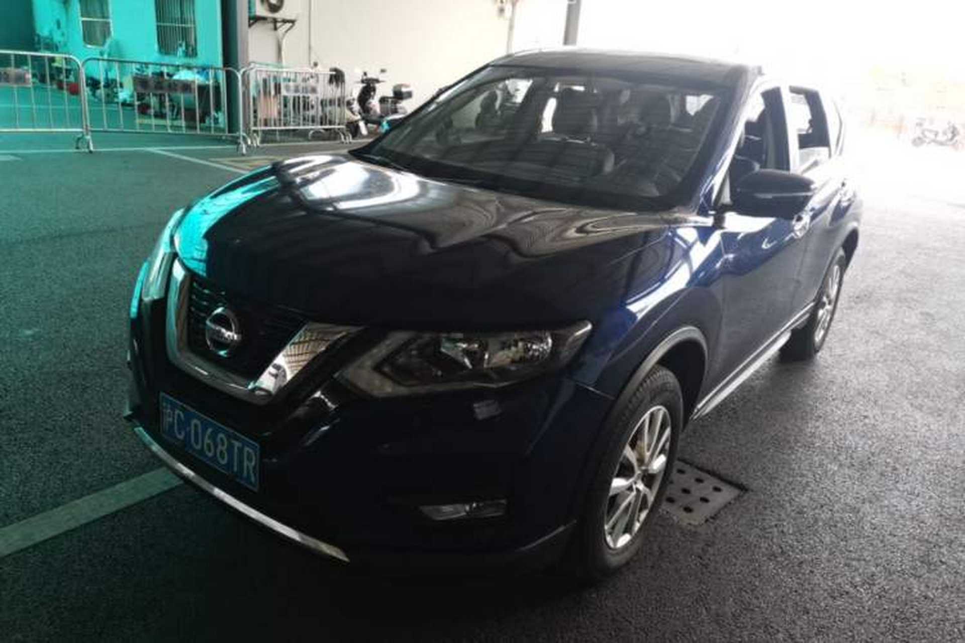 Used Nissan X-Trail 2017 2.0L CVT Comfort Edition 2WD Front Left 45 Deg