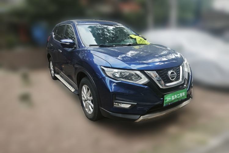 Used Nissan X-Trail 2017 2.0L CVT Comfort Edition 2WD Front Right 45 Deg