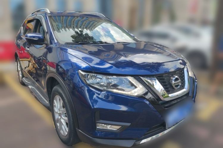 Used Nissan X-Trail 2017 2.0L CVT 7-Seater Comfort Edition 2WD Front Right 45 Deg