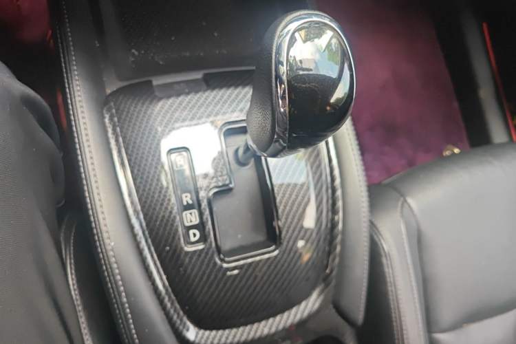 Used Nissan X-Trail 2017 2.0L CVT Comfort Edition 2WD Gear Lever