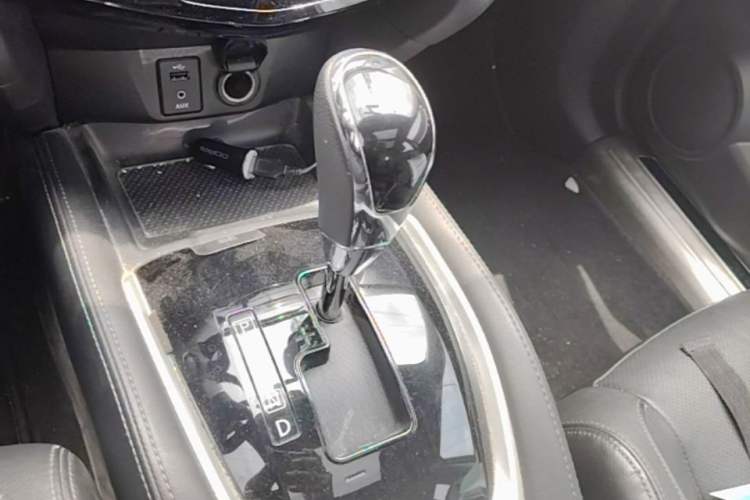 Used Nissan X-Trail 2017 2.0L CVT Comfort Edition 2WD Gear Lever