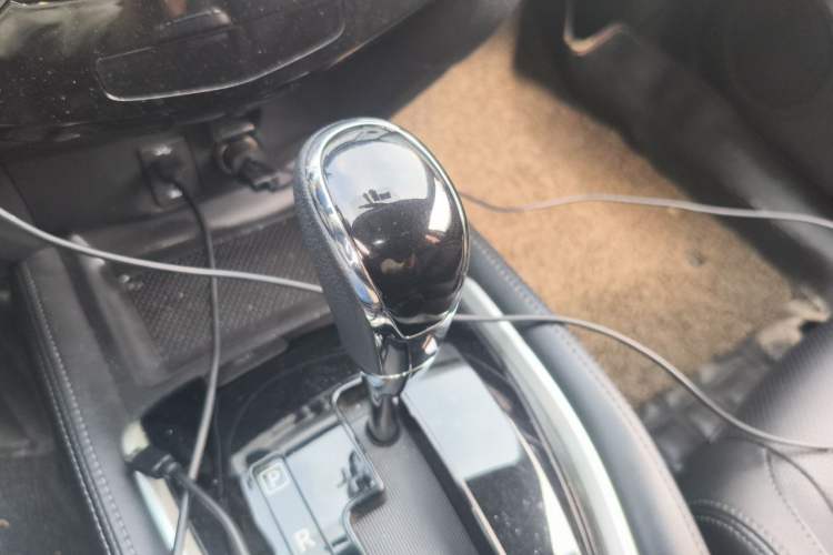 Used Nissan X-Trail 2017 2.0L CVT Comfort Edition 2WD Gear Lever
